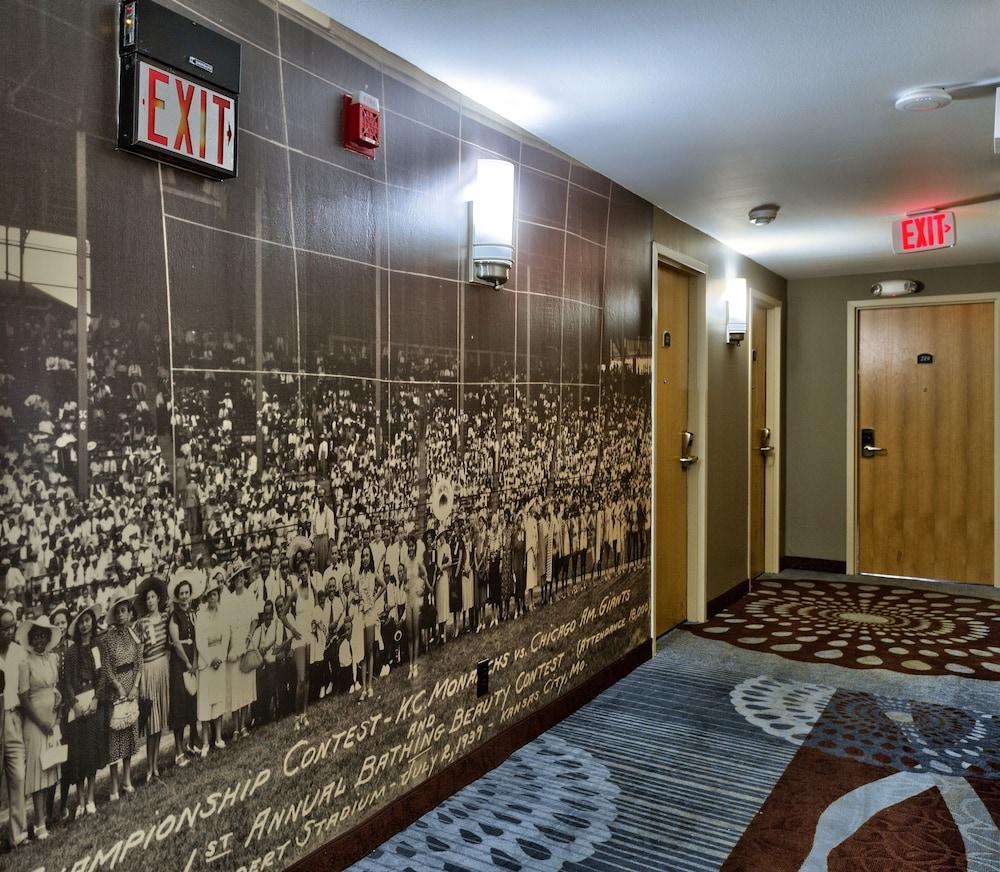Hotel Westport Kansas City, Tapestry Collection By Hilton מראה חיצוני תמונה